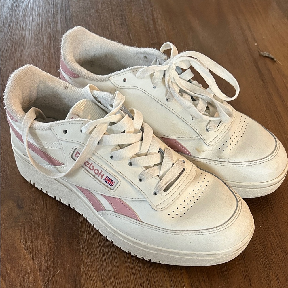 Reebok Classic White and Pink Trainers